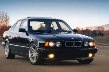 BMW 5-Series (E34)